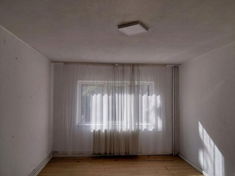 De inchiriat apart parter ,str.Vasile Lupu - 7