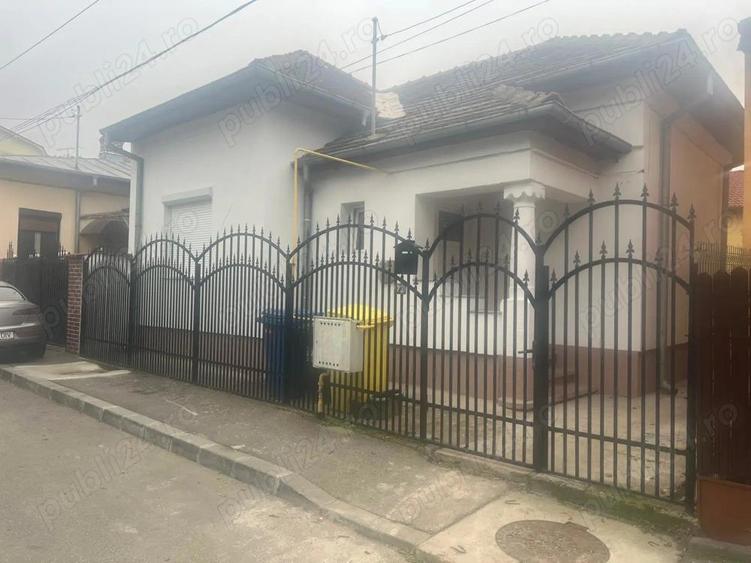 casa doua camere de inchiriat - 5