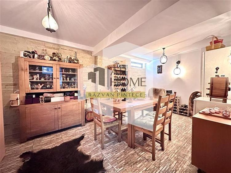 Proprietate impresionanta cu piscina interioara, zona centrala, Ploies - 44