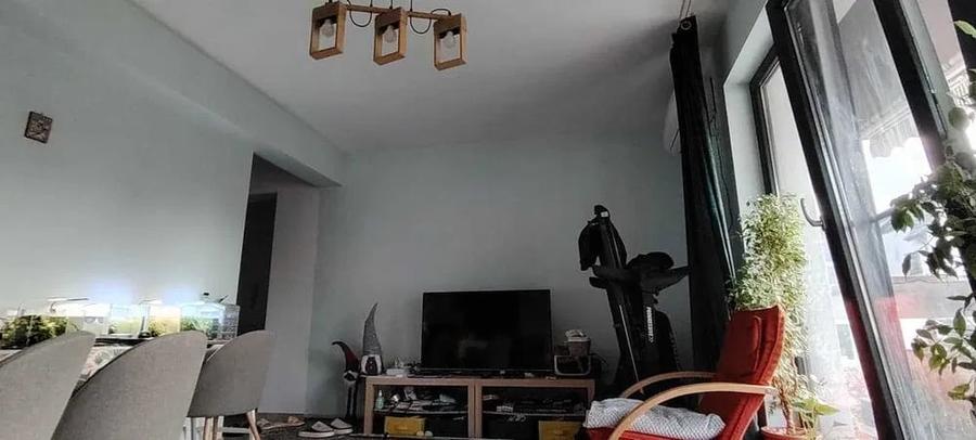 Chitila-Jiului I 3 Camere I Decomandat I Partial Mobilat I Centrala Proprie I - 3