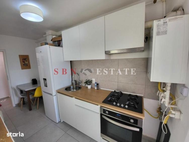 Apartament cu 2 camere decomandat, mobilat în Central