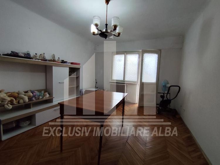 Apartament 4 camere decomandate | 2 bai | 2 balcoane | 77 mp | Cetate - 2