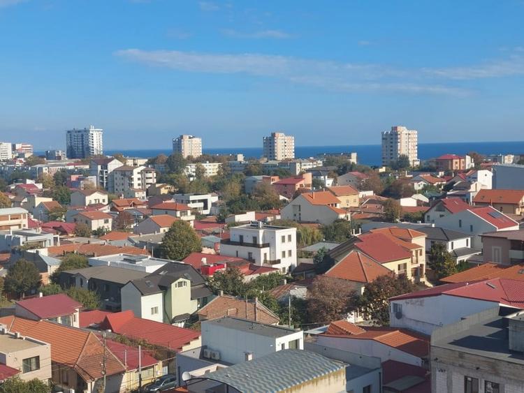 Centru - Bd. Mamaia , spatiu IDEAL BIROURI in cladire reprezentativa , 240 mp. - 13