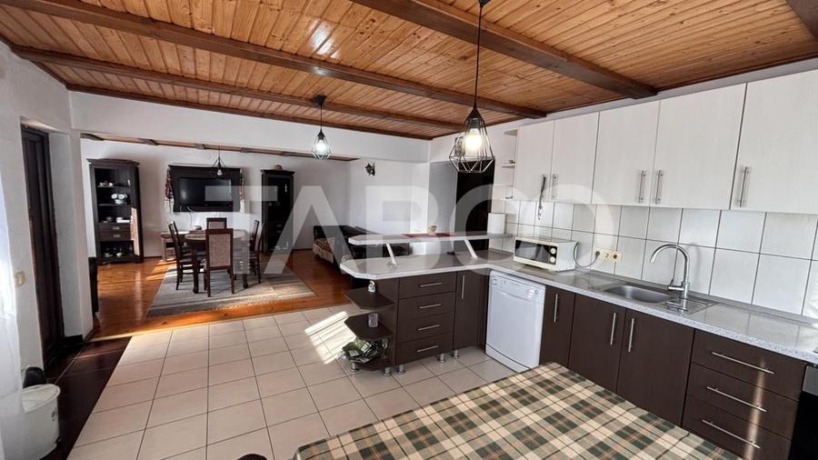 Casa deosebita de vanzare individuala zona Sura Mare 900 mp teren - 4