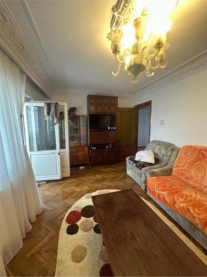 Inchiriere apartament 3 camere Bd. Alexandru Lapu?neanu, zona Tomis 3 - 2