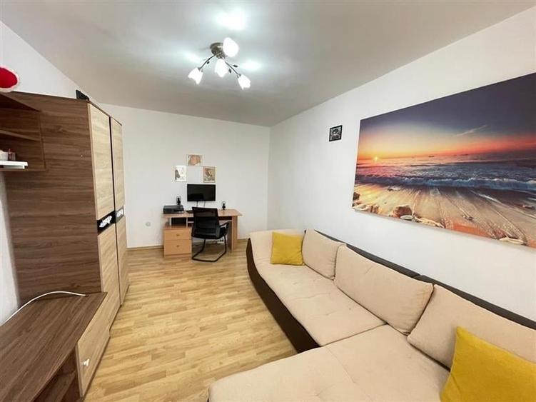 Apartament 3 camere de vanzare zona centrala Tulcea - 2