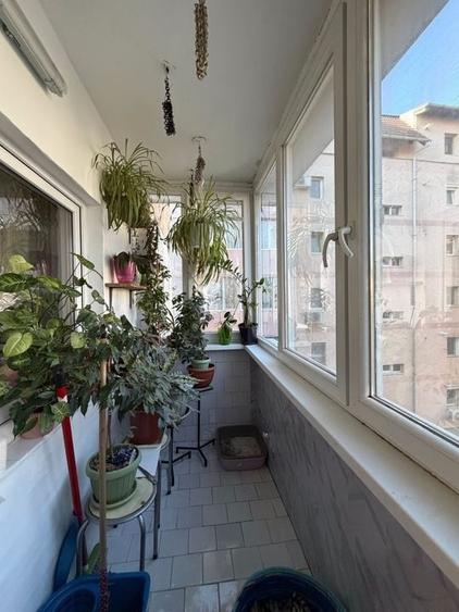 NOU!!! 2 Camere - Bucatarie Inchisa - Aradului Mall - 90.000 Euro - 9