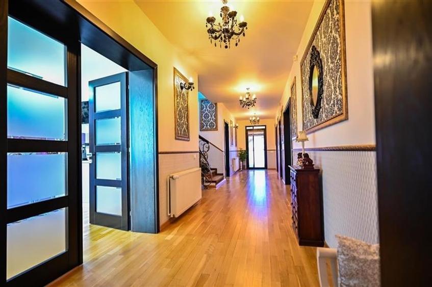 Resedinta distincta, mobilata cu rafinament, pe 1.000 mp teren, Central, Sacele, - 3