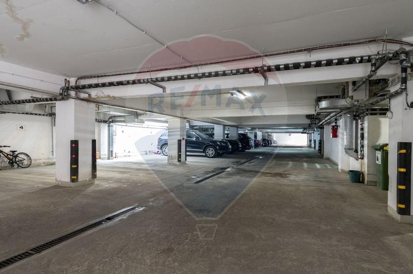 4 camere| semineu| piscina interioara | sauna | sala de sport| parcare - 30