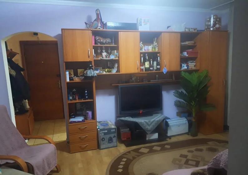 Apartament 2 camere semidecomandat etaj 1 mobilat Str. Corni?a Bistri?ei - 8