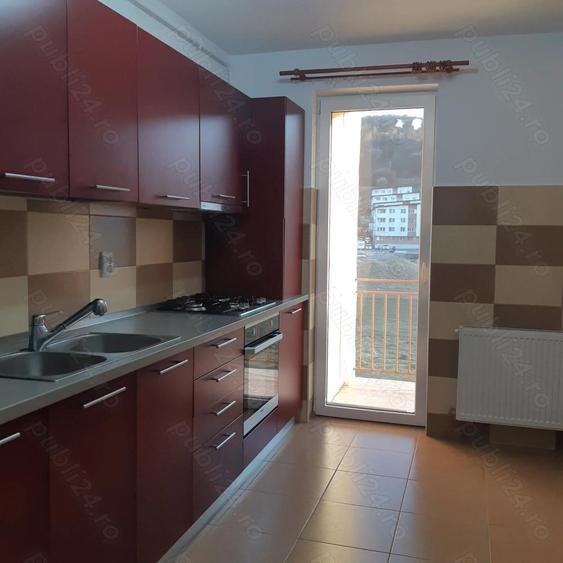 Proprietar vand apartament 2 camere, Flore?ti 50,21mp Et 3 Str Porii Parcare 95000 euro negociabil - 10
