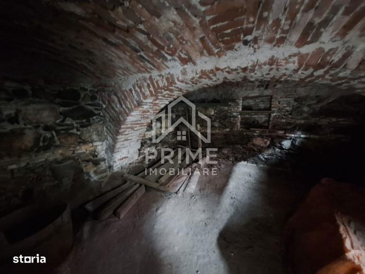 Casa de vanzare in Vinerea (Cugir) ideala pentru renovare - 2