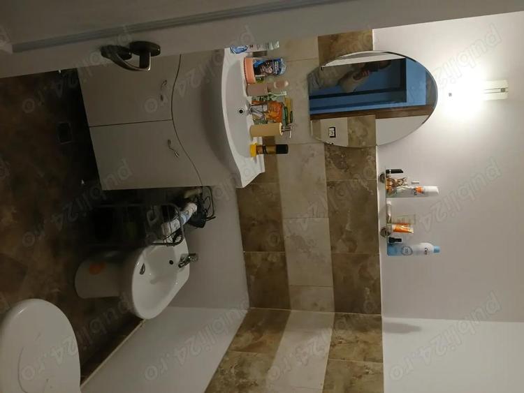 Vand apartament 4 camere,et 1din 4,micro 4,situat langa Parcul Siderurgistului. - 2