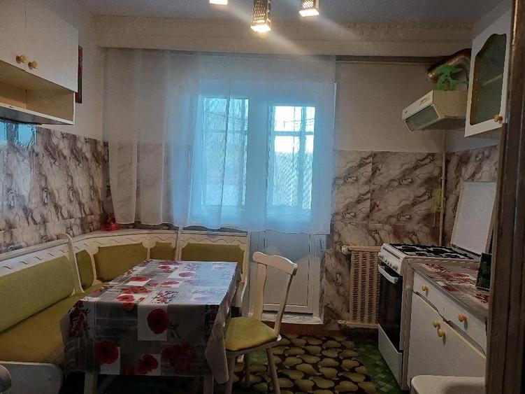 Proprietar inchiriez ap 2 cam , central, termen lung. - 2