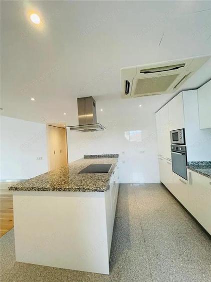 VANZARE APARTAMENT 4 CAMERE DOUA LOCURI PARCARE ZONA KISELEFF SECTOR 1 - 5