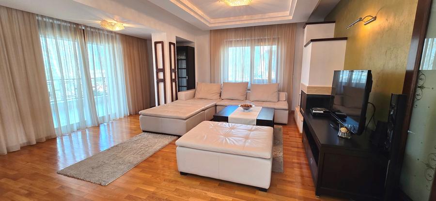 VILA impresionanta 285 mp, 6 camere, langa Pleiada - BUCIUM, 3000 mp teren - 1