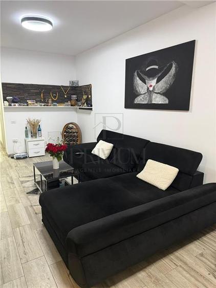 Duplex mobilat si utilat - zona usor accesibila - toate utilitatile. - 1