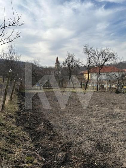 Casa cu potential deosebit in Vesud – ideala pentru un nou inceput la tara - 3