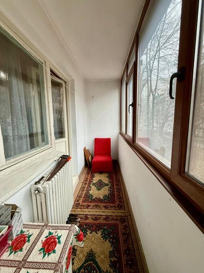 Tătărași - Posta , apartament 4 camere , decomandat , etaj 1 - 10