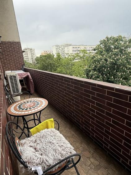 Inchiriere apartament 3 camere Campia Libertatii - 1