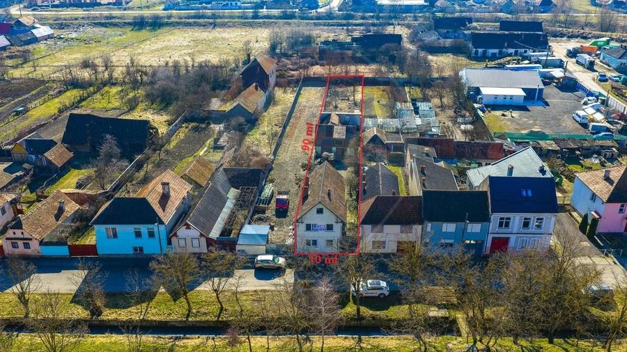 Casă cu 5 camere cu Teren 904 Mp în Sud-Vest