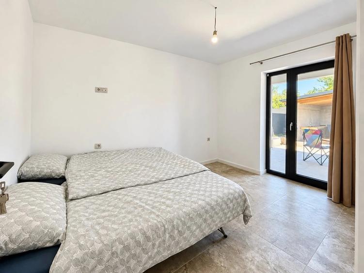 Casă individuală cu 4 camere cu Teren 475 Mp în Central
