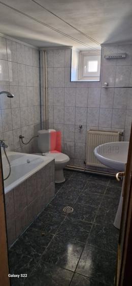 Casă cu 3 camere în Central