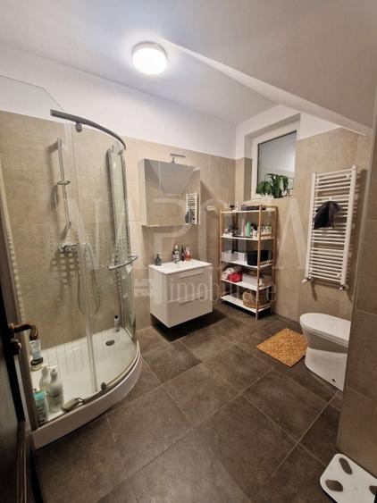 Penthouse cu 4 camere, mobilat în Iris