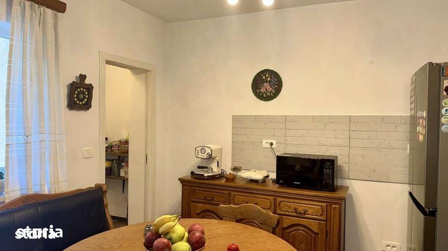 Casă cu 5 camere cu Teren 309 Mp în Central
