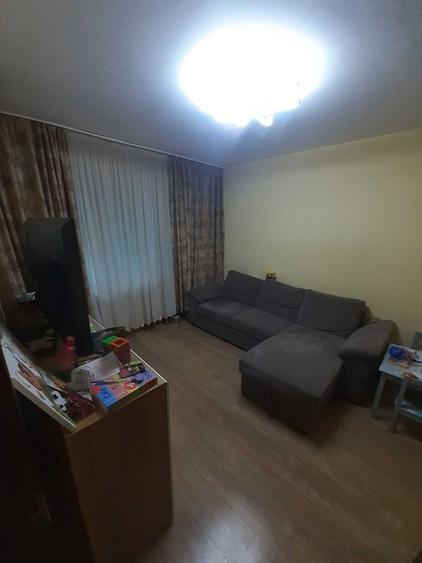 Apartament cu 2 camere decomandat în Bucur Obor