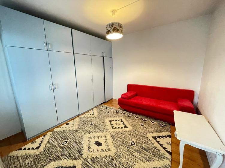 Apartament cu 2 camere, mobilat în Podu Roș