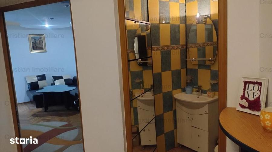 Apartament cu 3 camere în Viziru 2