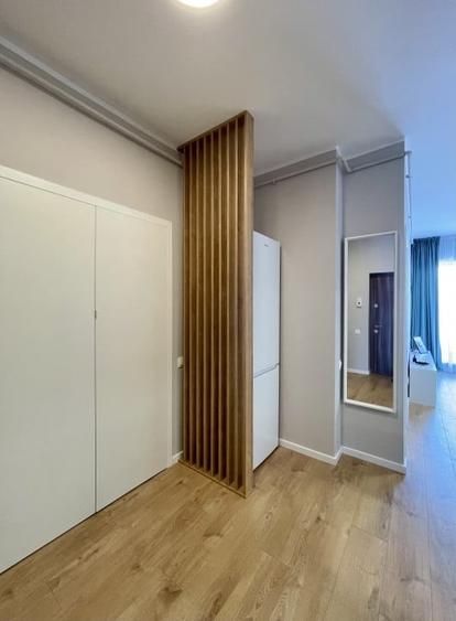 Apartament cu 2 camere semidecomandat, mobilat în Florești