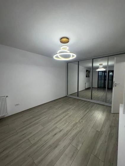 Apartament cu 2 camere decomandat în Trivale