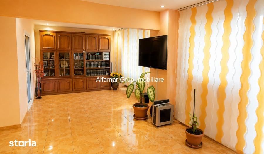 Apartament cu 4 camere decomandat în Berceni