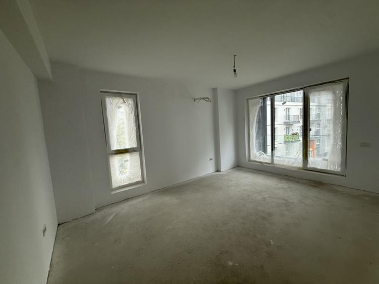 Apartament cu 3 camere decomandat în Theodor Pallady