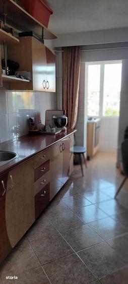 Apartament cu 3 camere în Trivale
