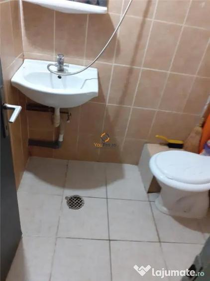 Garsonieră decomandată, mobilată în Buziașului