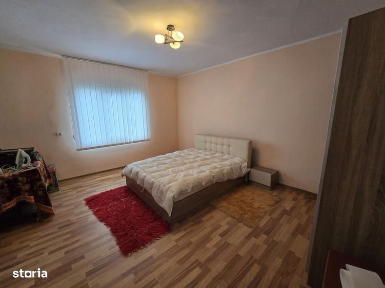 Casă cu 3 camere cu Teren 1200 Mp în Josenii Bârgăului
