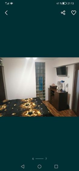 Apartament cu 3 camere semidecomandat în Debarcader