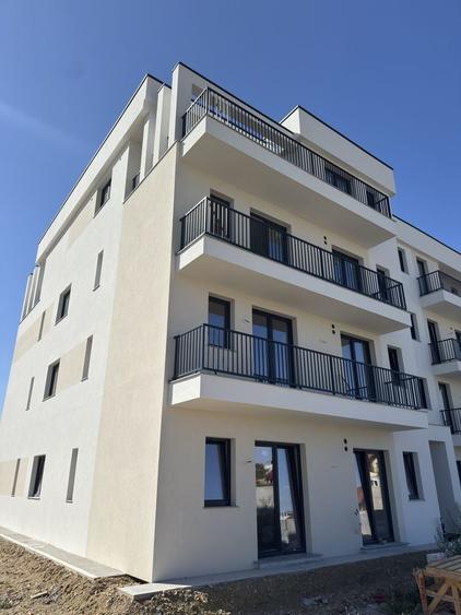 Apartament cu 3 camere în Careiului