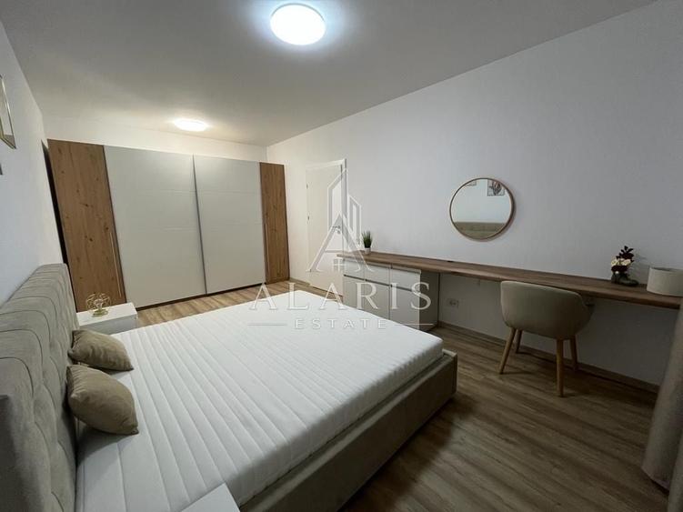 Apartament cu 2 camere semidecomandat, mobilat în Tipografilor