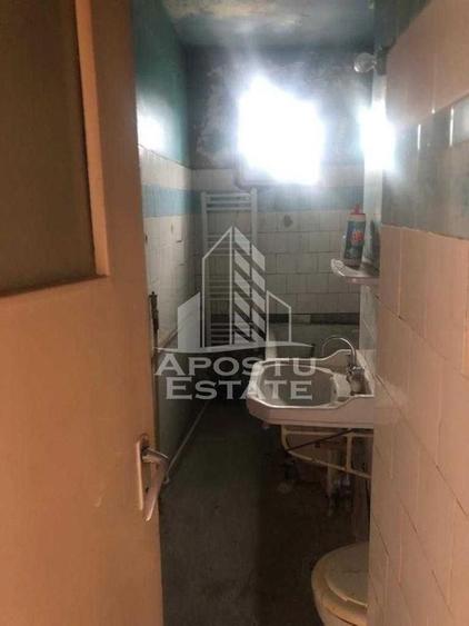 Apartament cu 3 camere semidecomandat în Șagului
