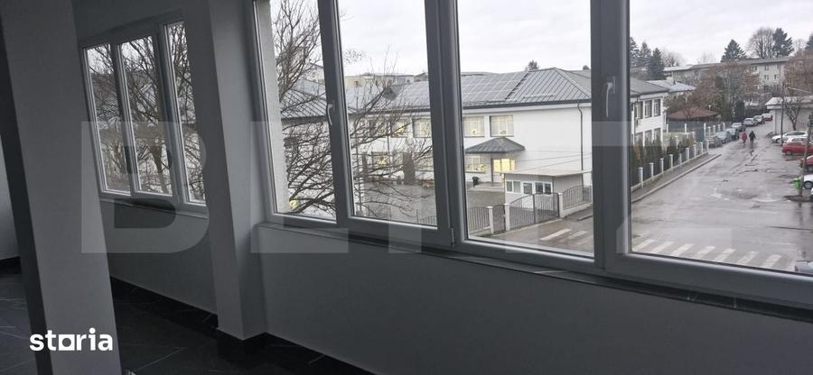 Spațiu comercial, de 100 mp, în Central