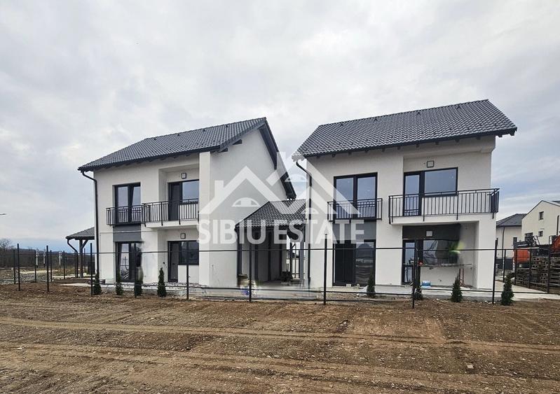 Casa Sibiu 4 camere, 2bai, terasa, carport, locatie Selimbar - 1