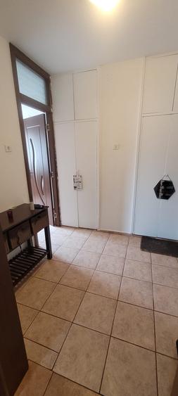 Inchiriez apartament cu 2 camere, Racadau, Str. Maciesului - 6