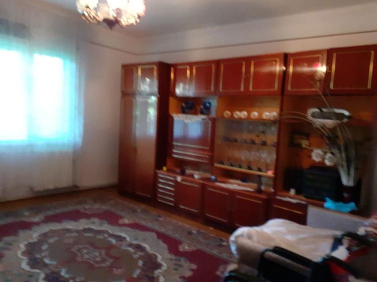 Casa de vanzare in Crucisor - 1