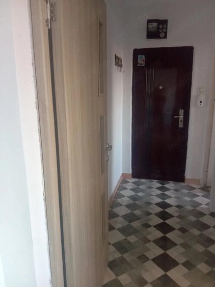 Apartament cu 2 camere semidecomandat în Calea Aradului