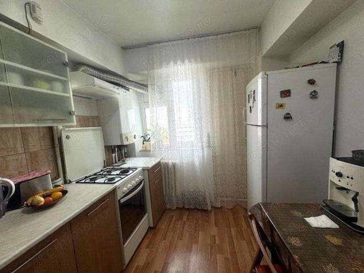 Apartament 3 camere decomandat zona Zahana - 4