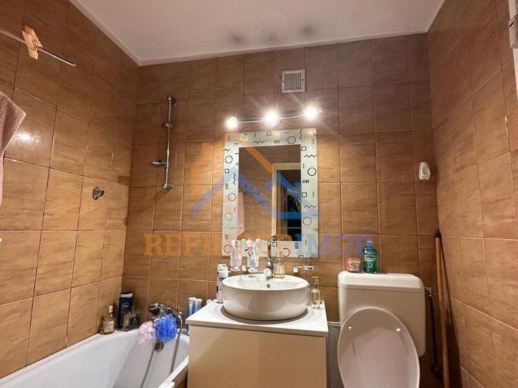 Apartament de vanzare 3 camere zona Giurgiului - 2